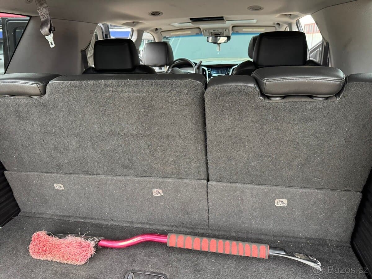 2015 Cadillac ESCALADE - 9