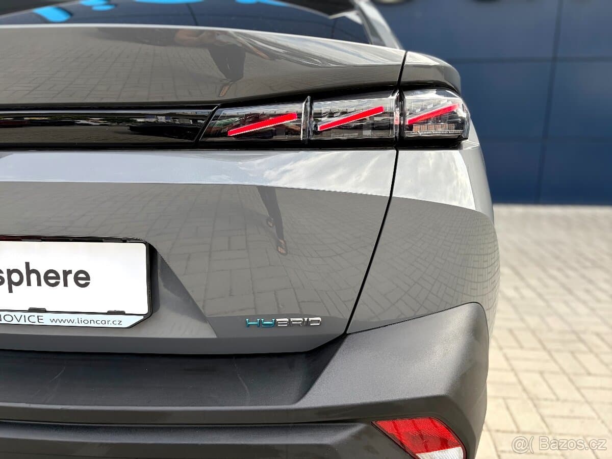 2025 Peugeot 408 - 9