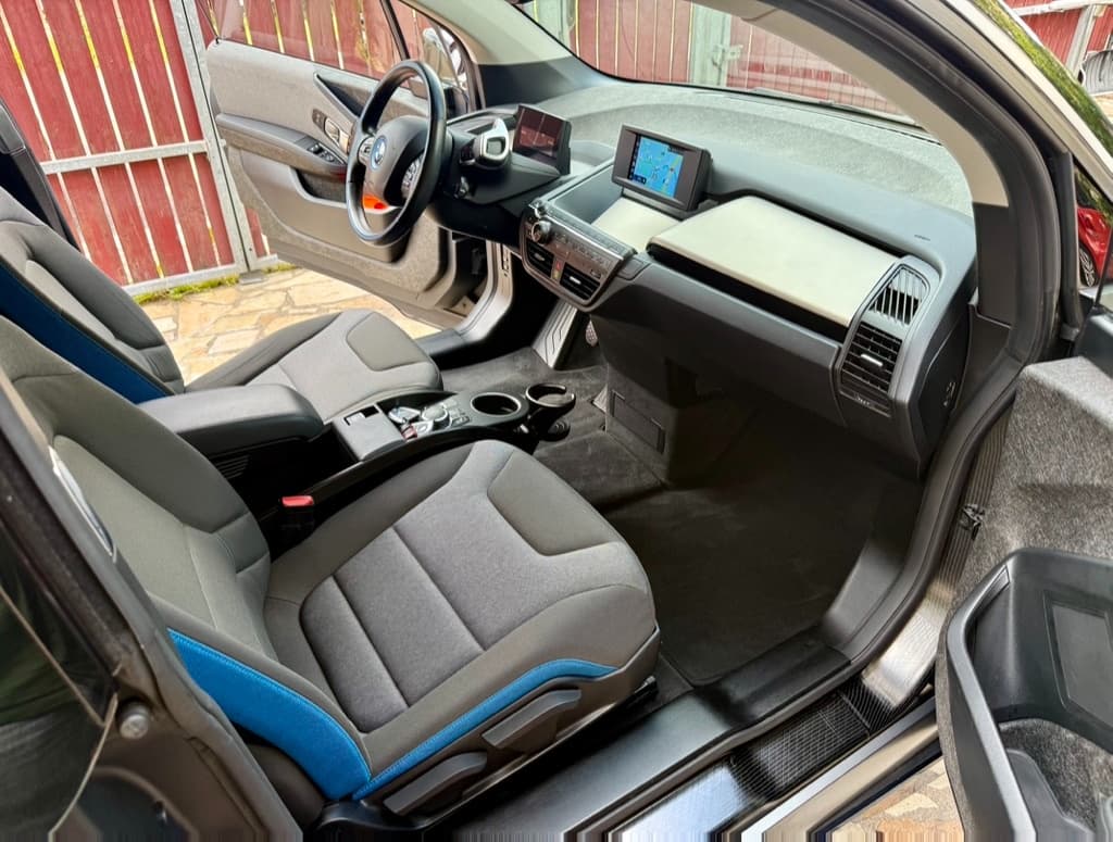 2019 BMW i3 - 9