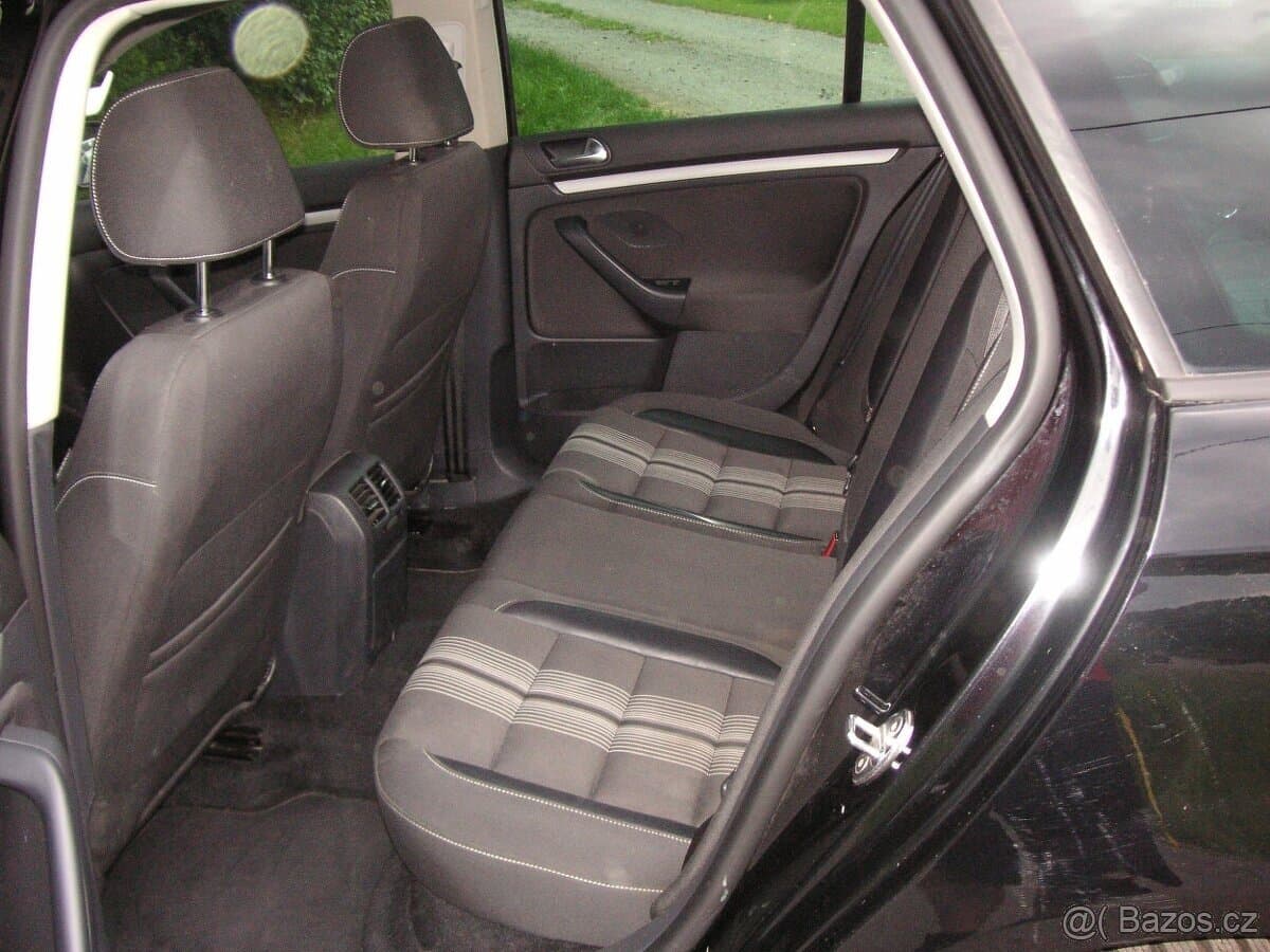 2013 Volkswagen GOLF - 9