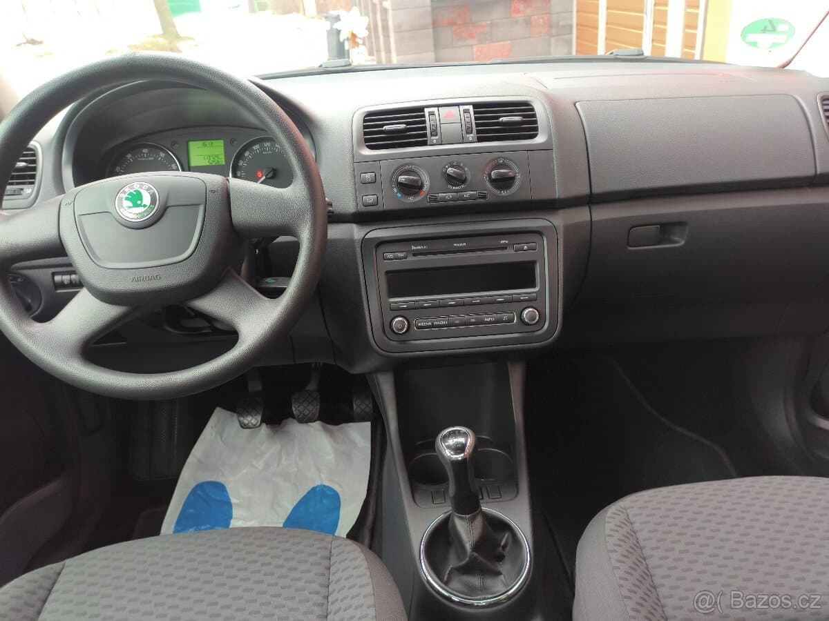 2010 Škoda FABIA - 9