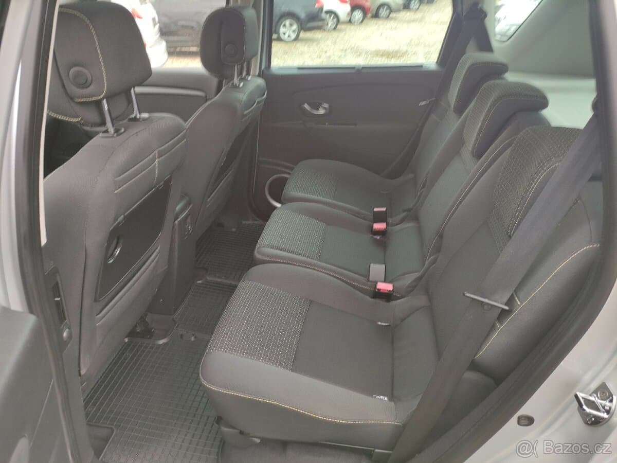 2010 Renault SCENIC - 9