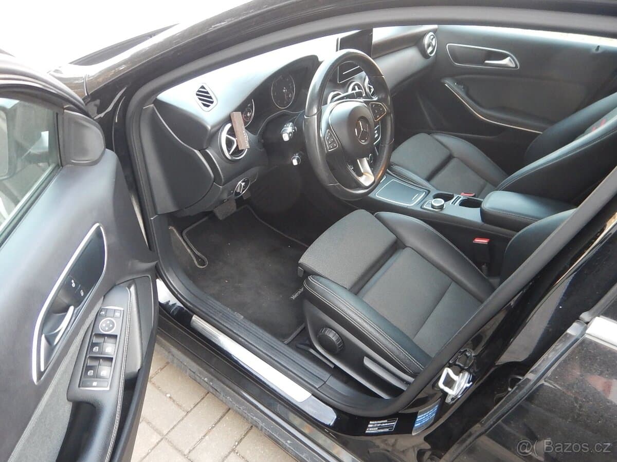 2018 Mercedes-Benz A-CLASS - 9