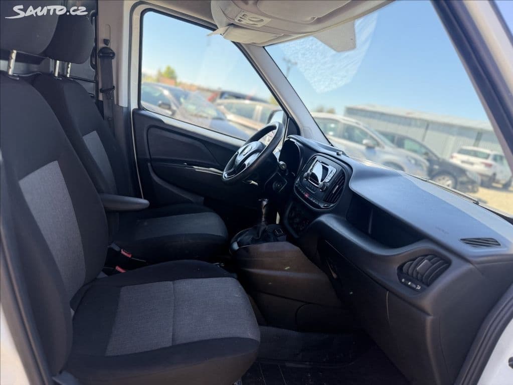 2018 Fiat DOBLO - 9