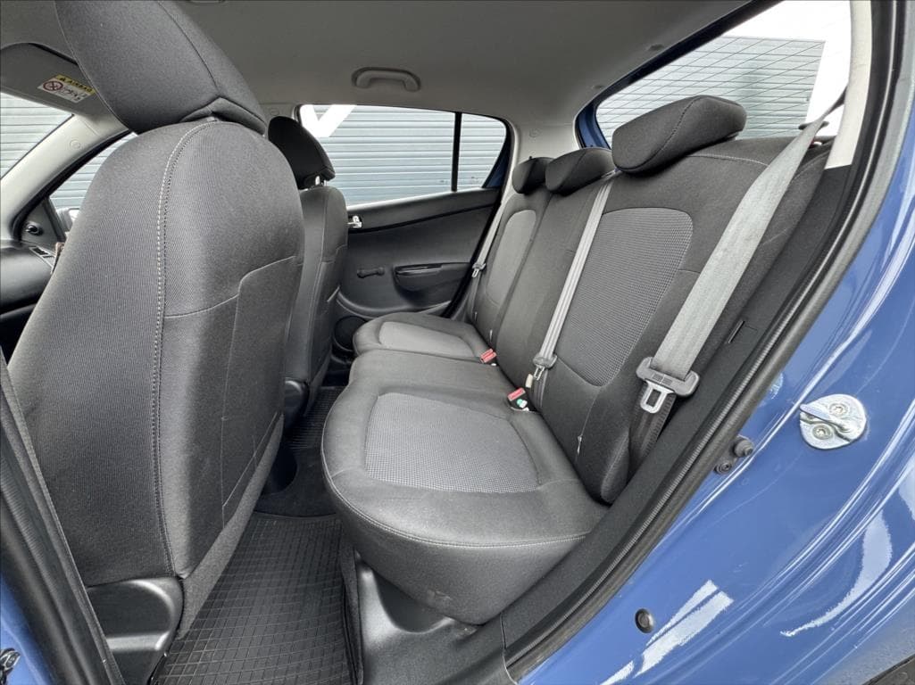 2014 Hyundai i20 - 9