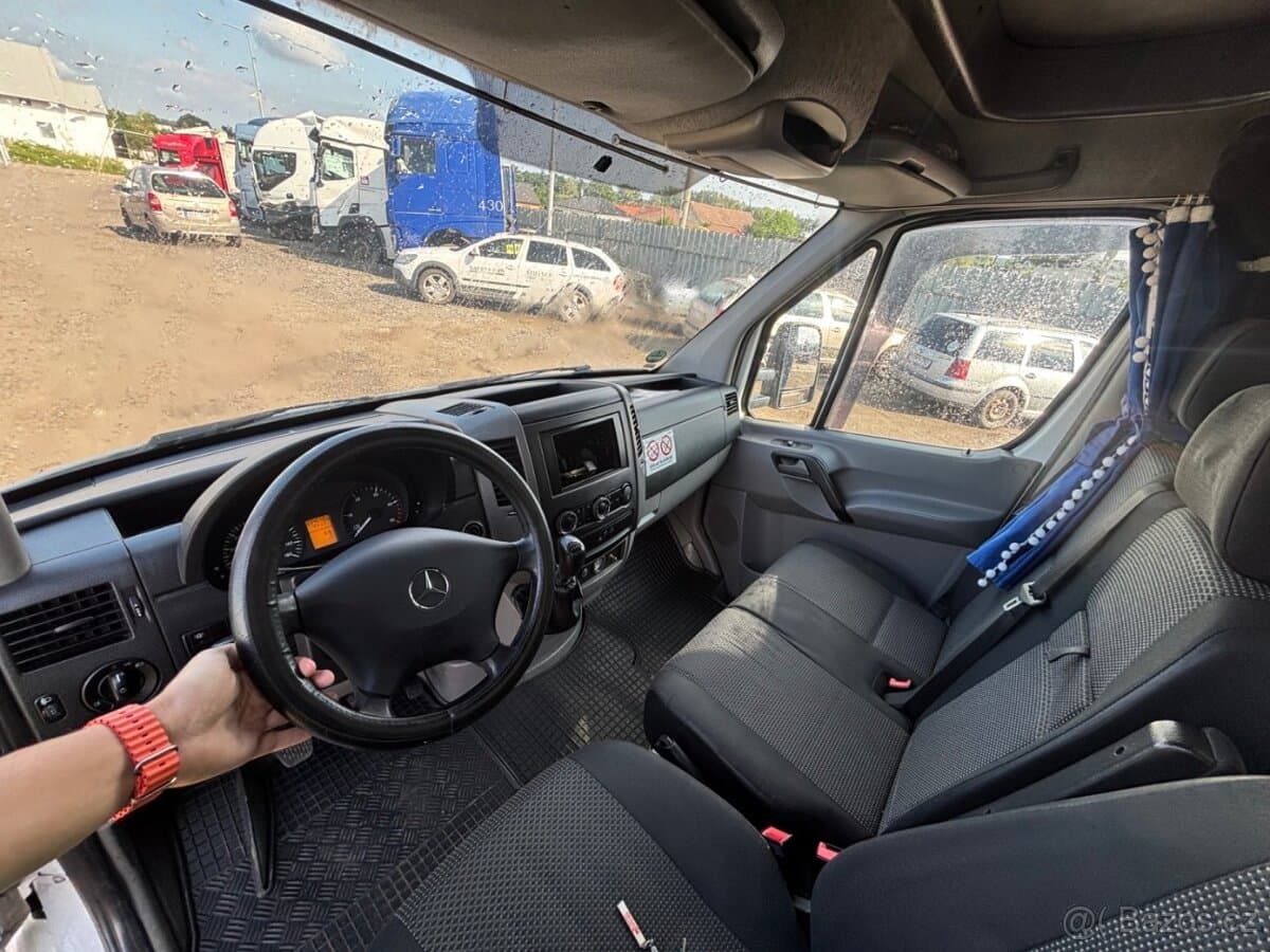 2013 Mercedes-Benz SPRINTER - 9