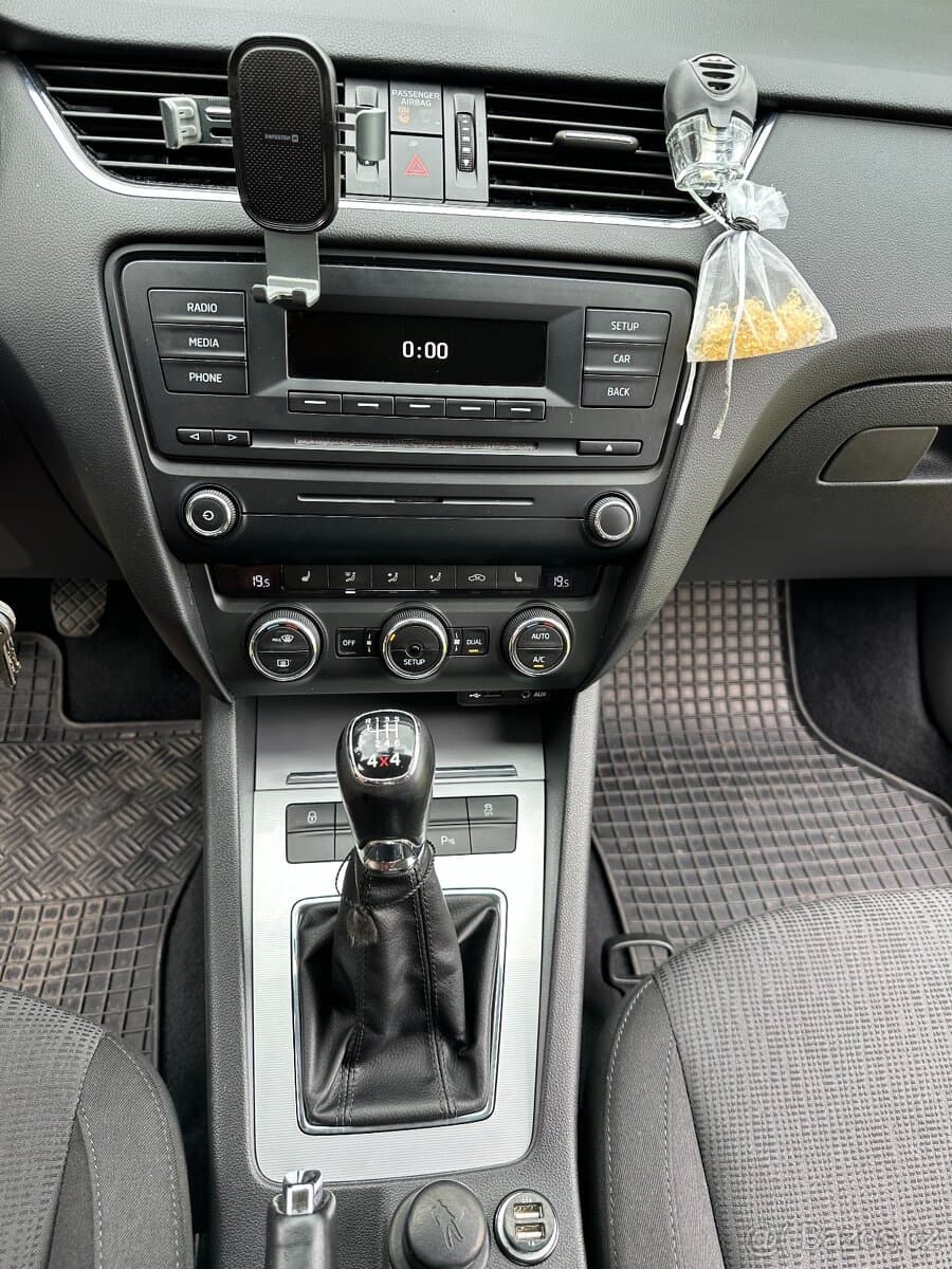 2015 Škoda OCTAVIA - 9