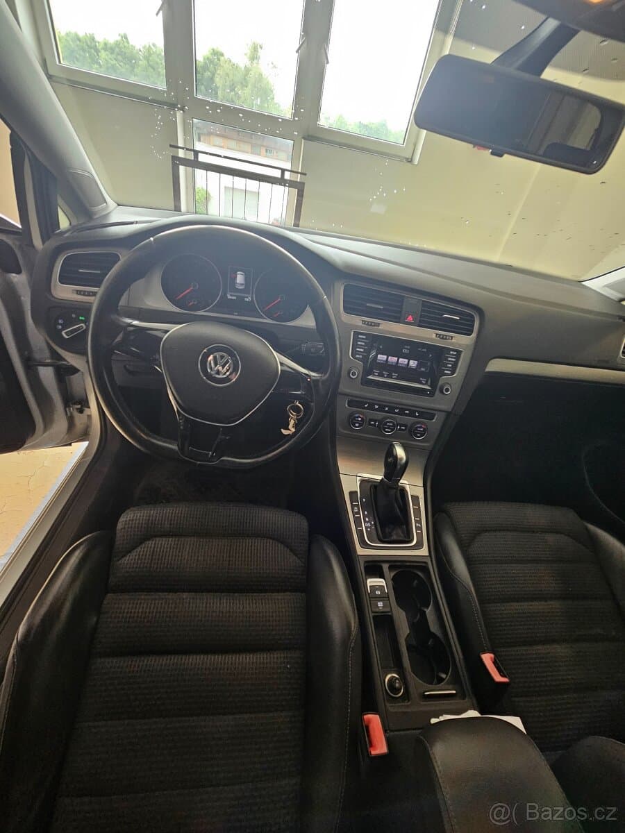 2014 Volkswagen GOLF - 9