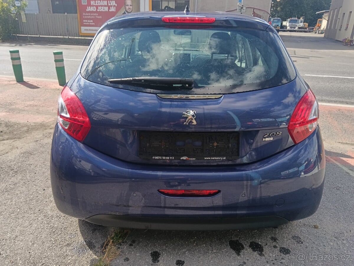 2013 Peugeot 208 - 9
