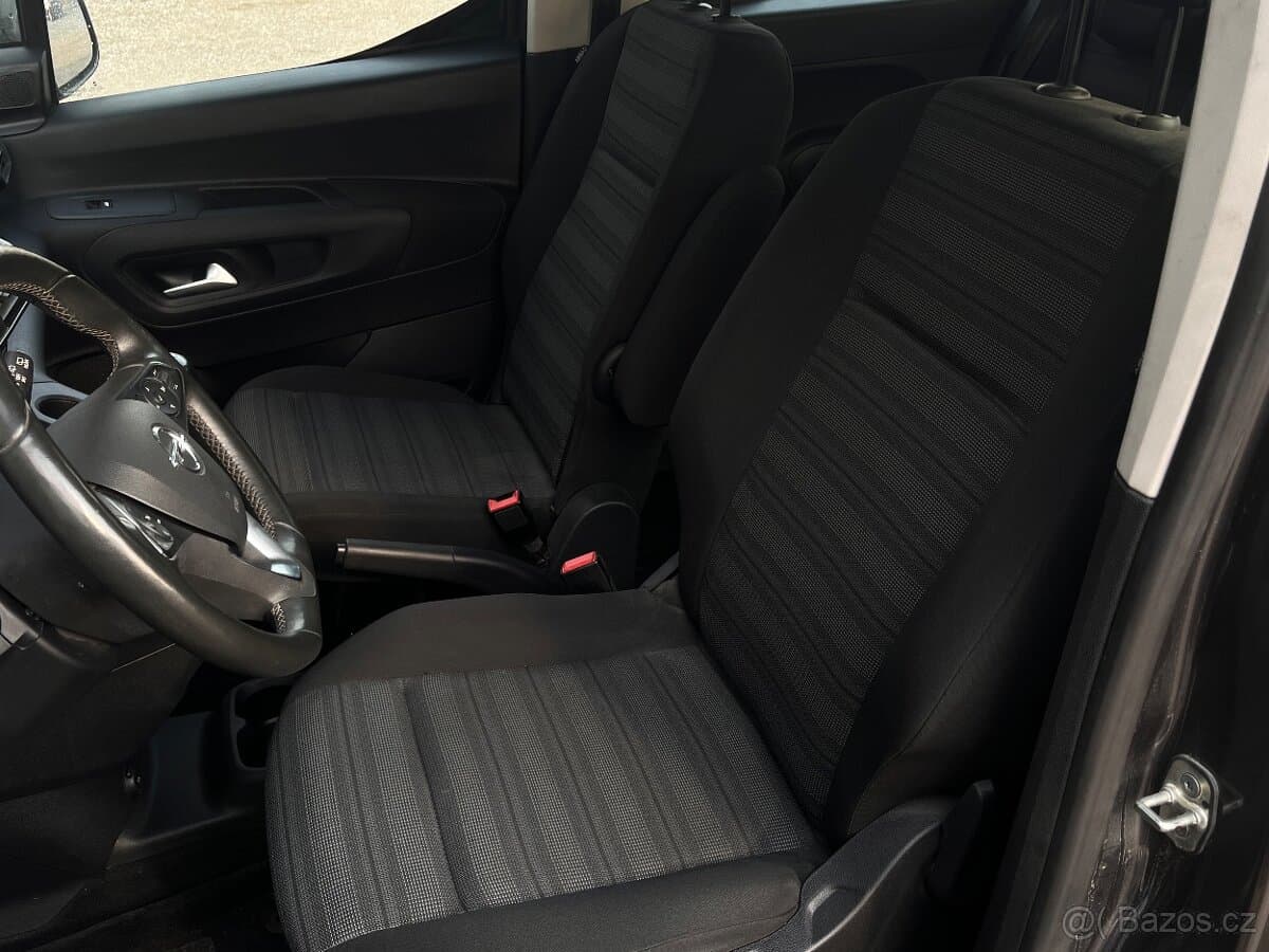 2022 Opel COMBO - 9