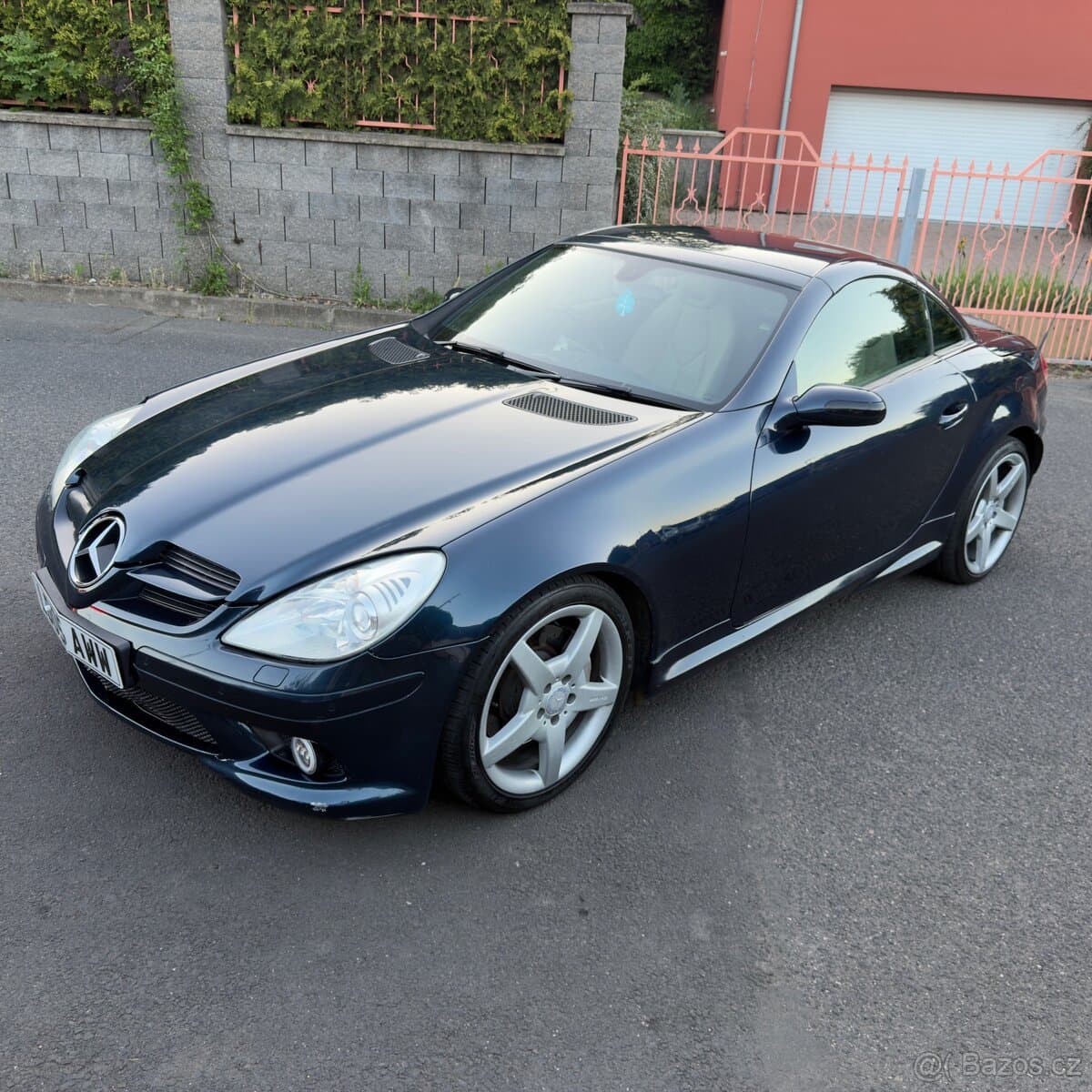 2005 Mercedes-Benz SL - 9
