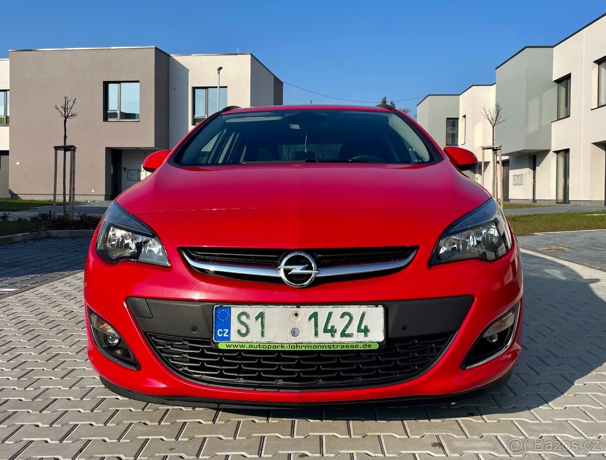2013 Opel ASTRA - 9
