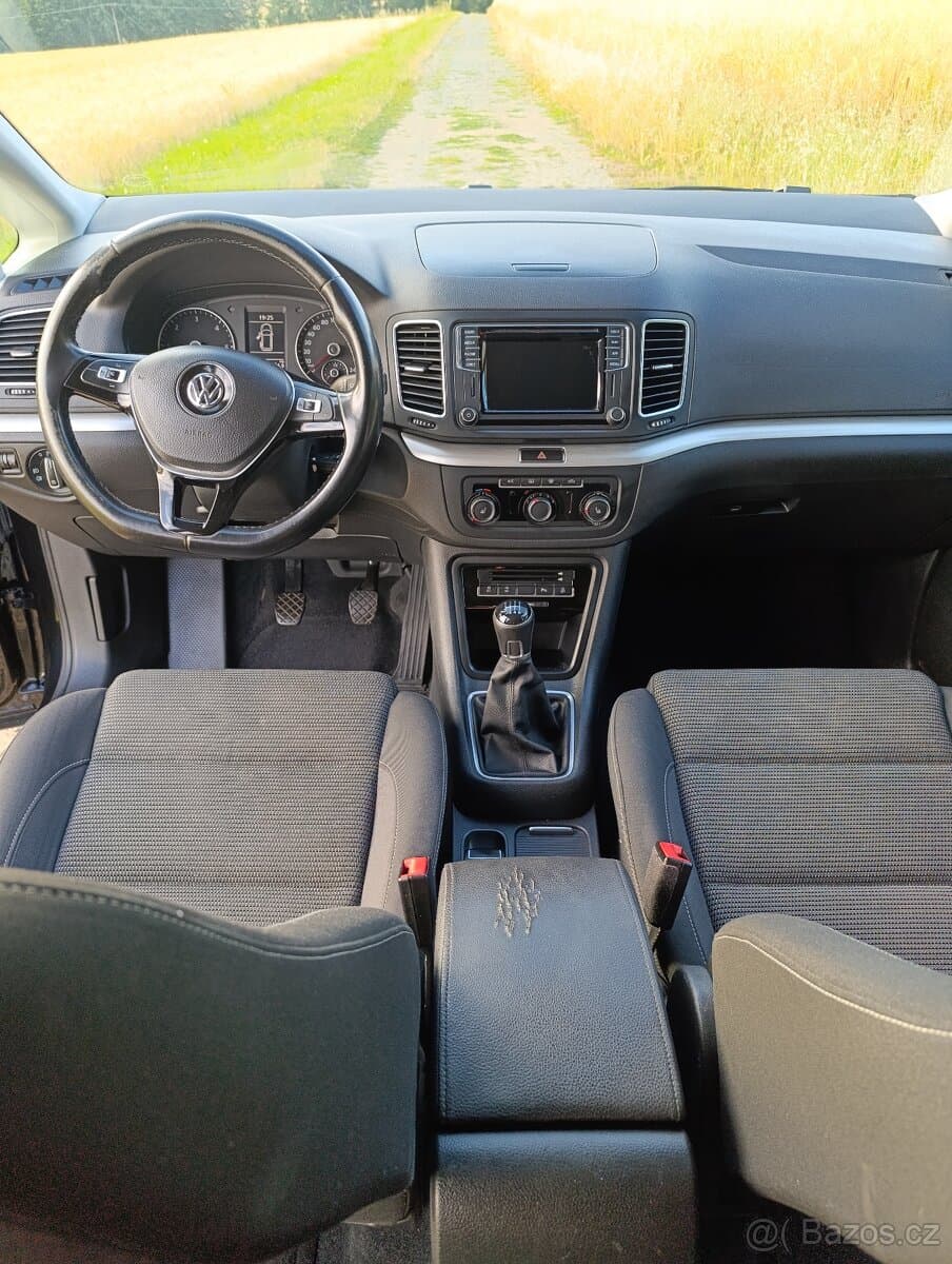 2017 Volkswagen SHARAN - 9