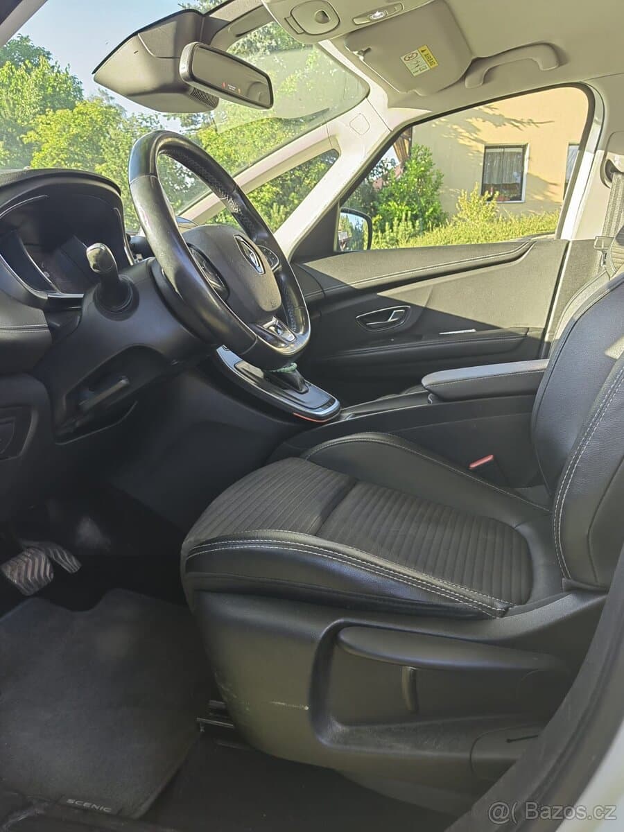 2017 Renault SCENIC - 9