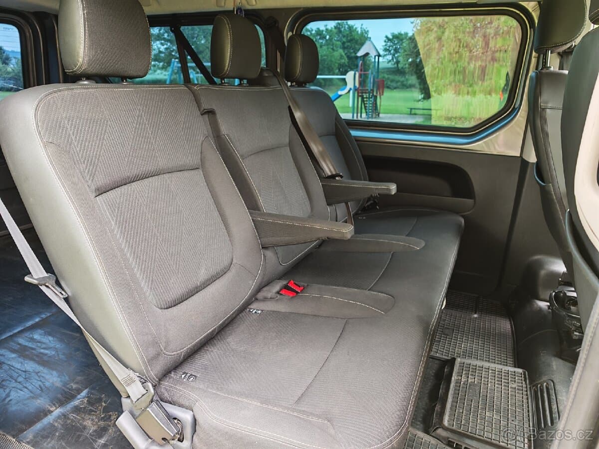 Renault TRAFIC - 9