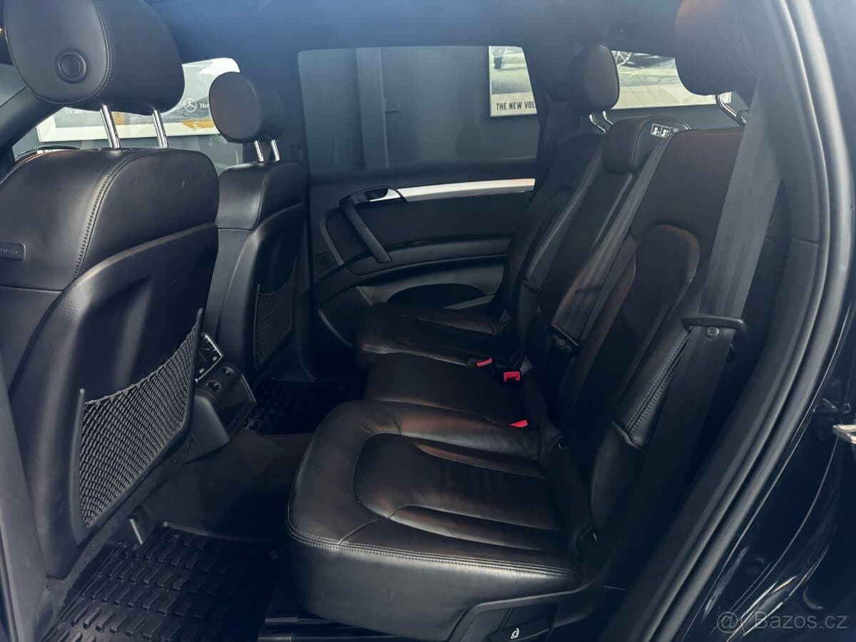 Audi Q7 - 9