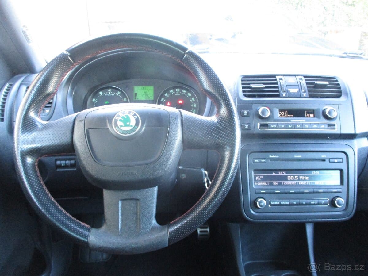 2011 Škoda FABIA - 9