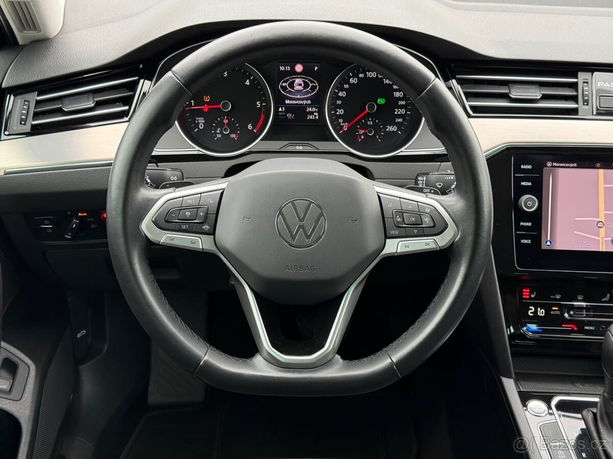 2021 Volkswagen PASSAT - 9