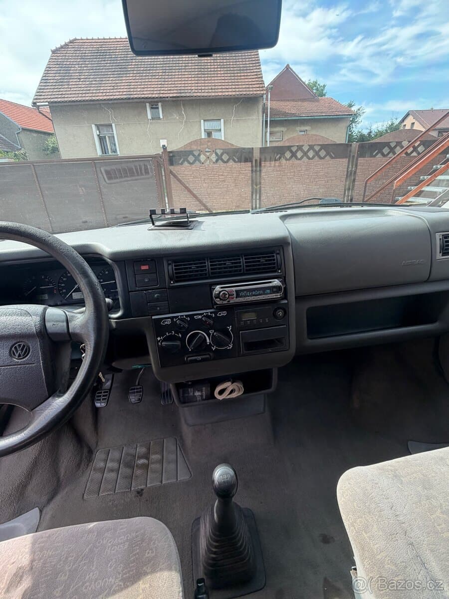 1997 Volkswagen MULTIVAN - 9