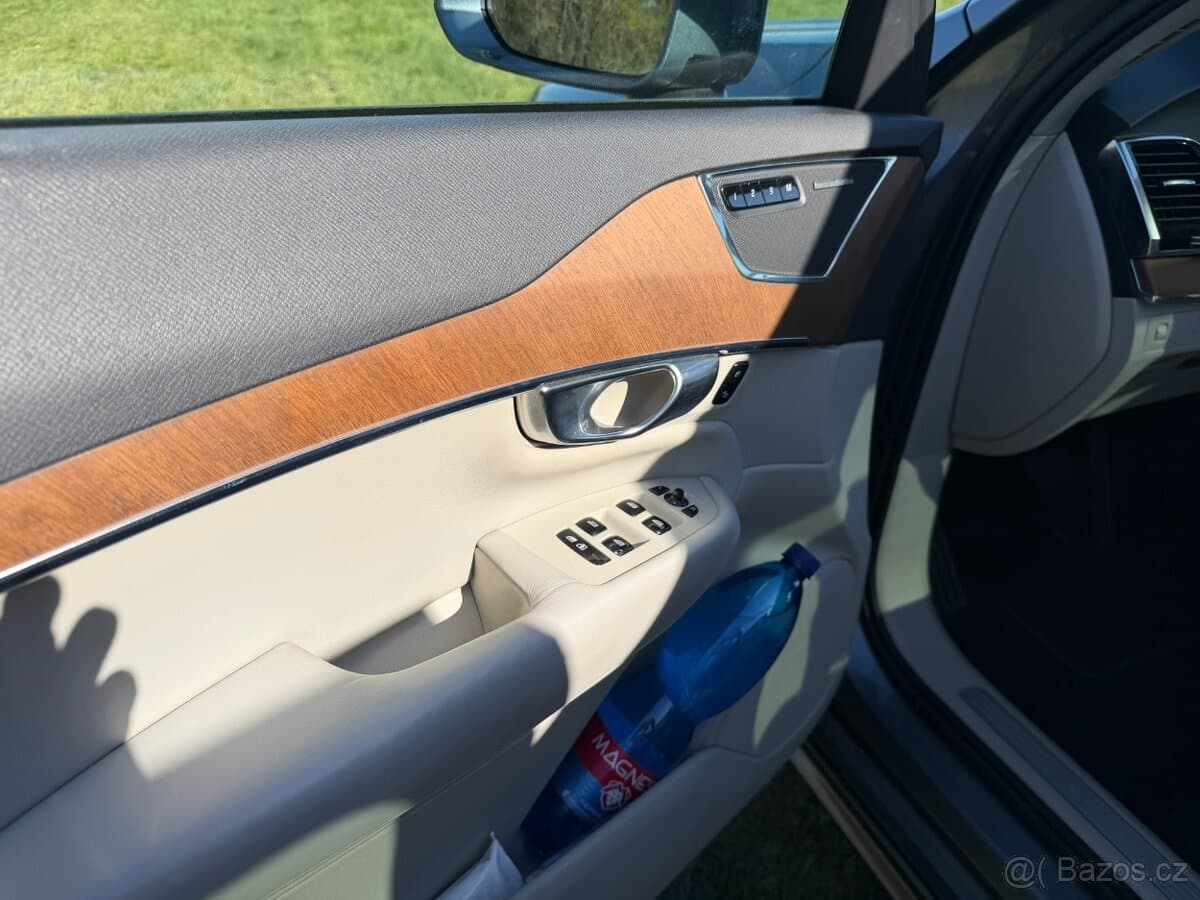 2017 Volvo XC90 - 9