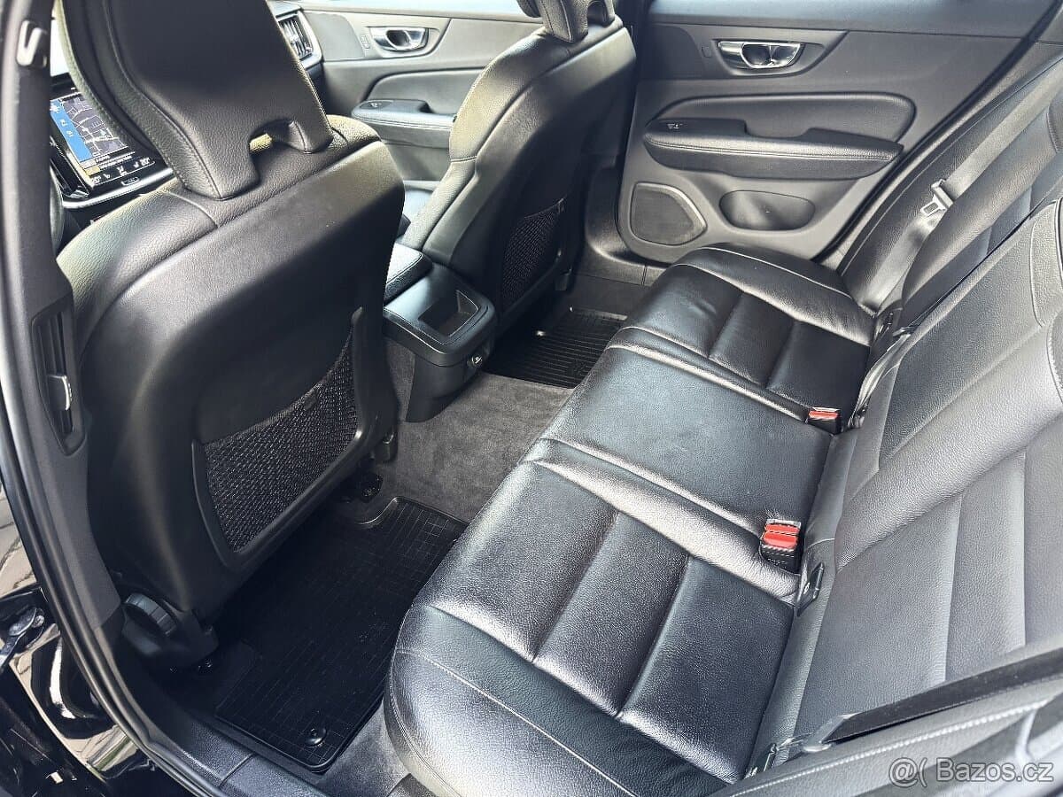 2020 Volvo V60 - 9