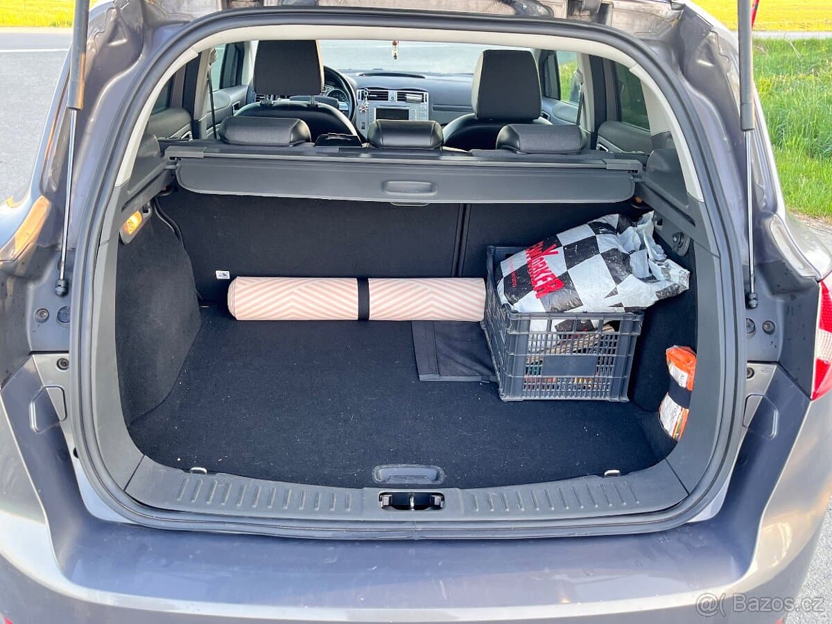 Ford KUGA - 9