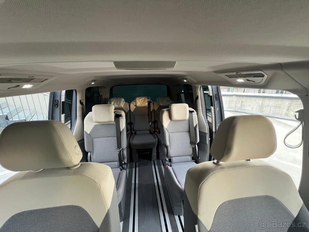 2025 Volkswagen MULTIVAN - 9