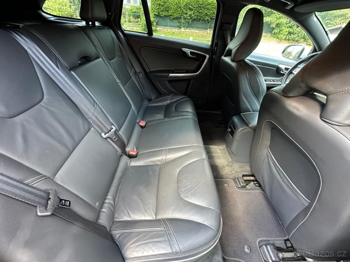2014 Volvo V60 - 9