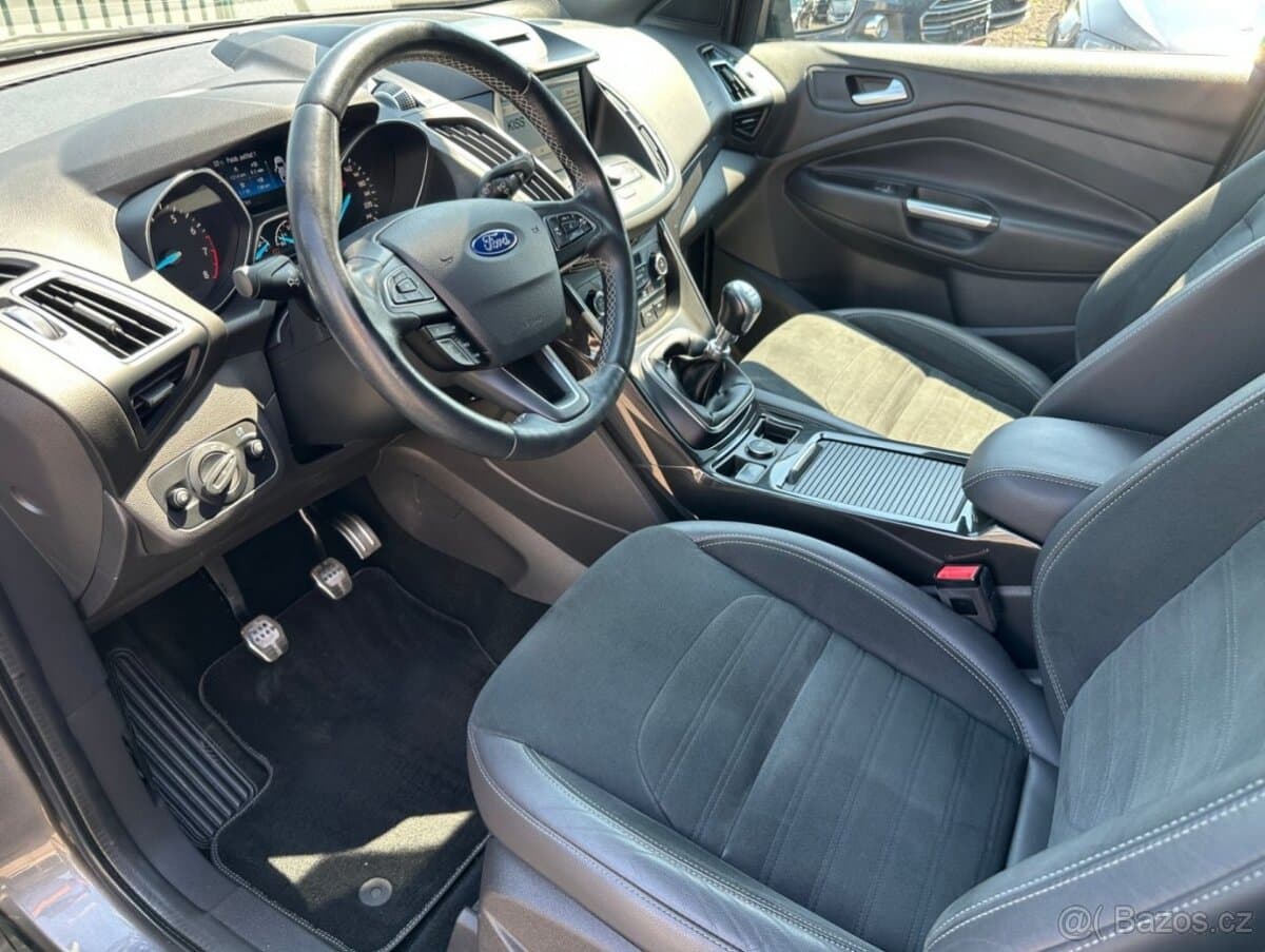 2017 Ford KUGA - 9