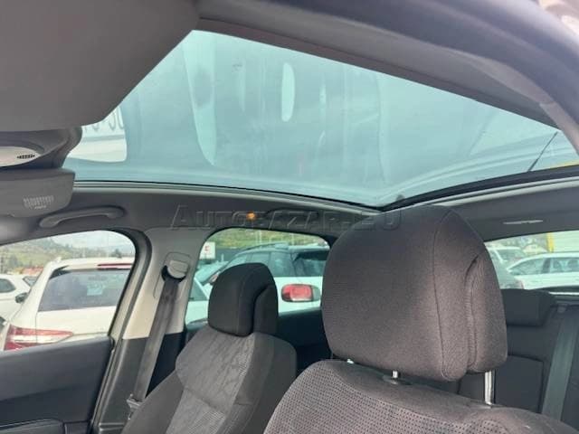 2012 Peugeot 3008 - 9