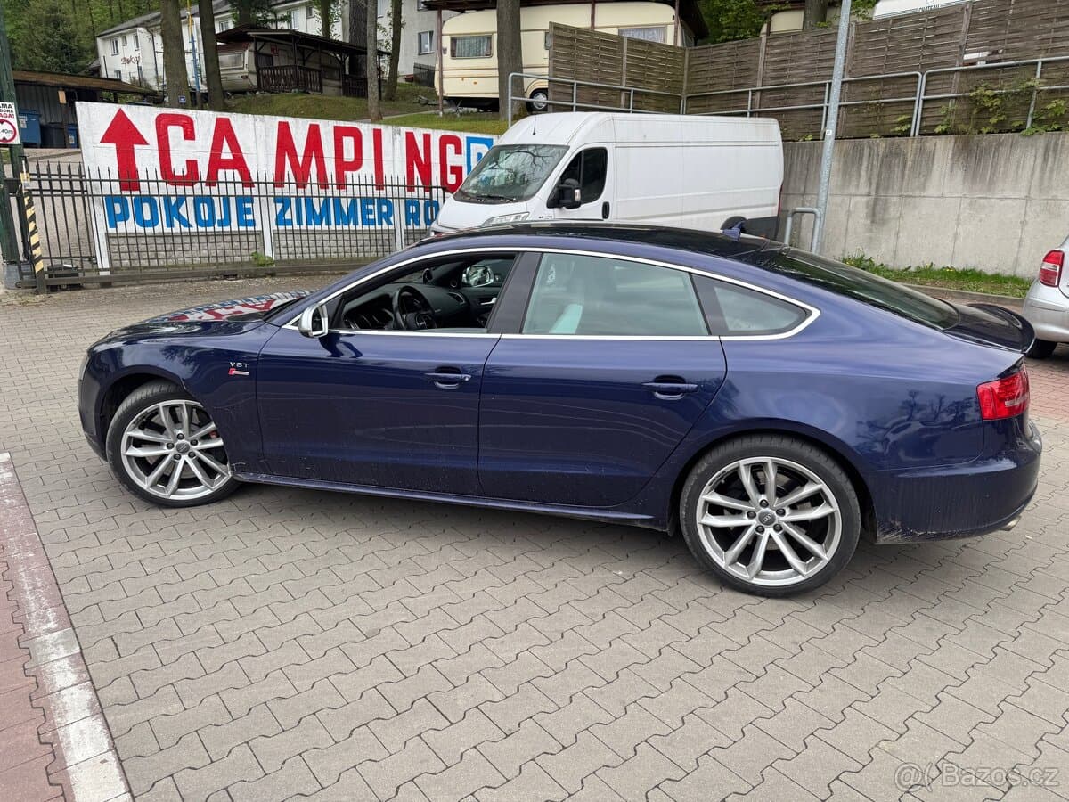 2010 Audi S5 - 9