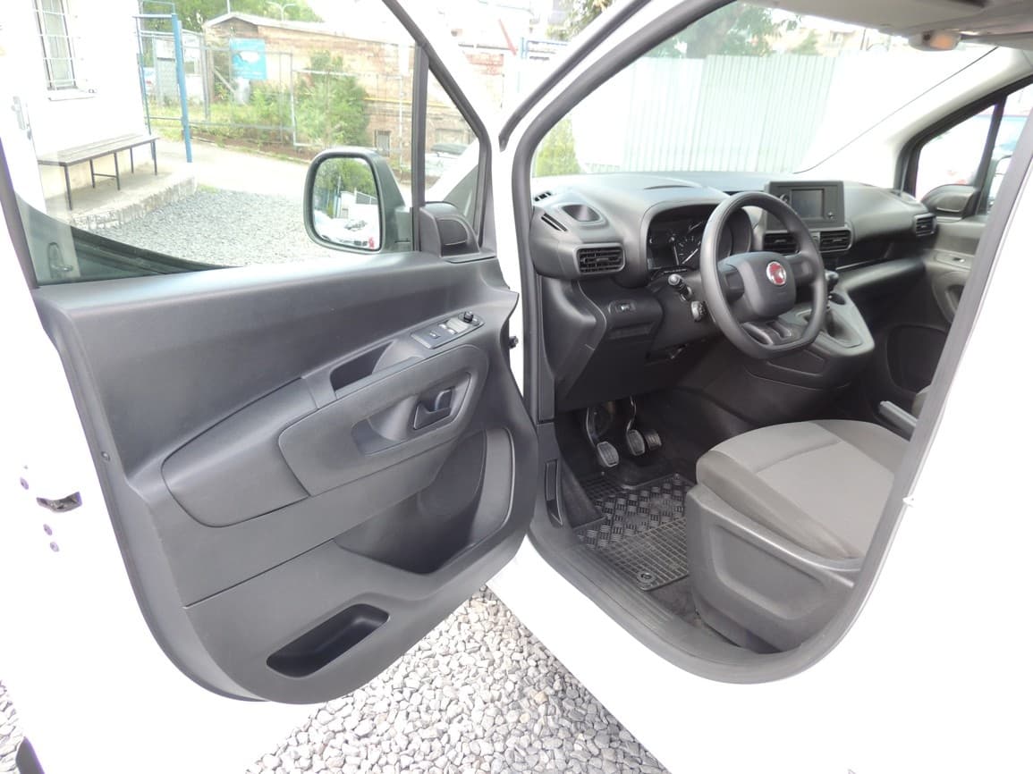 2023 Fiat DOBLO - 9