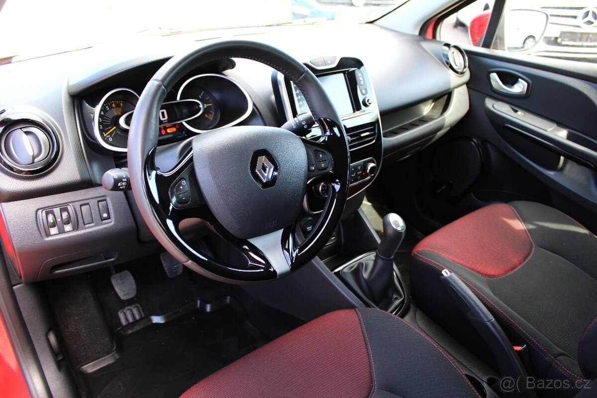 2015 Renault CLIO - 9