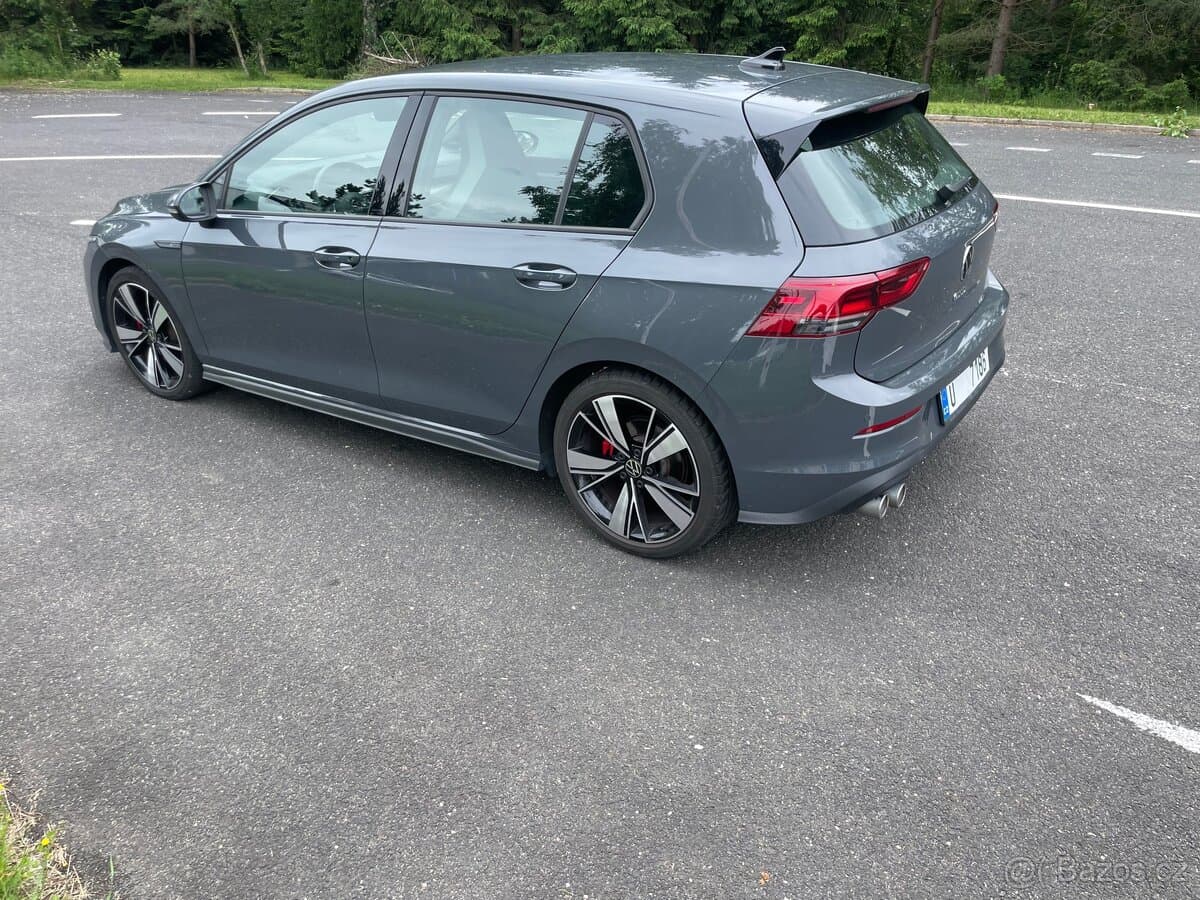 Volkswagen GOLF - 9