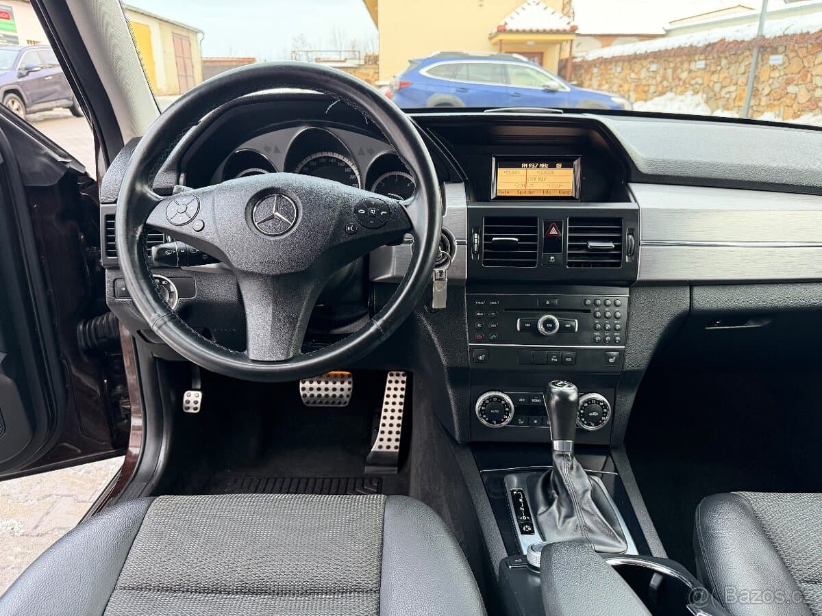 2011 Mercedes-Benz GLK - 9