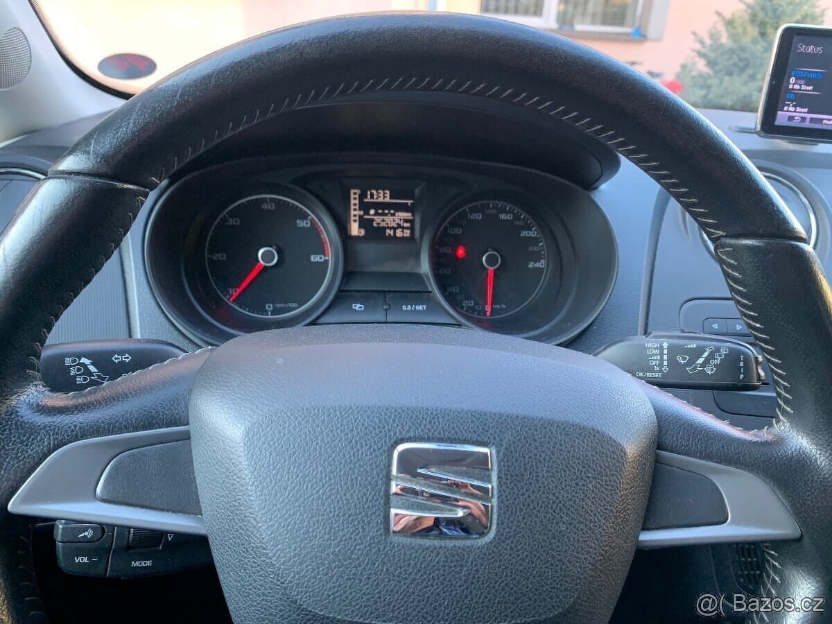 2015 Seat IBIZA - 9