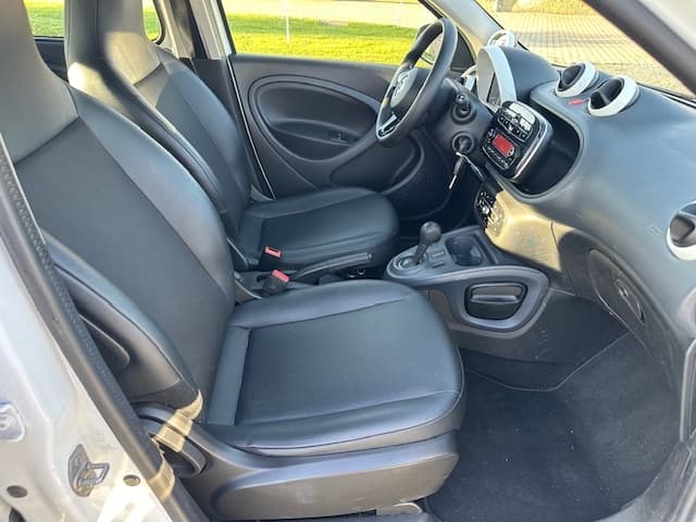 2019 Smart FORFOUR - 9