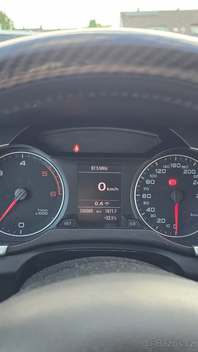 2010 Audi A4 - 9