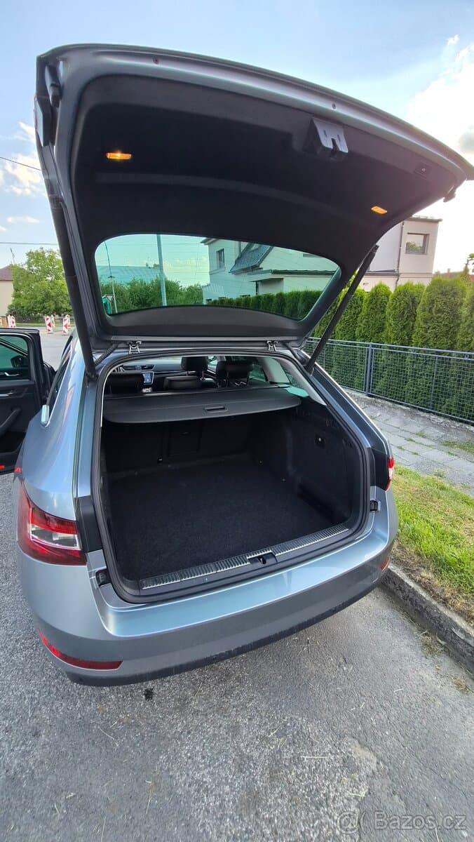2018 Škoda SUPERB - 9