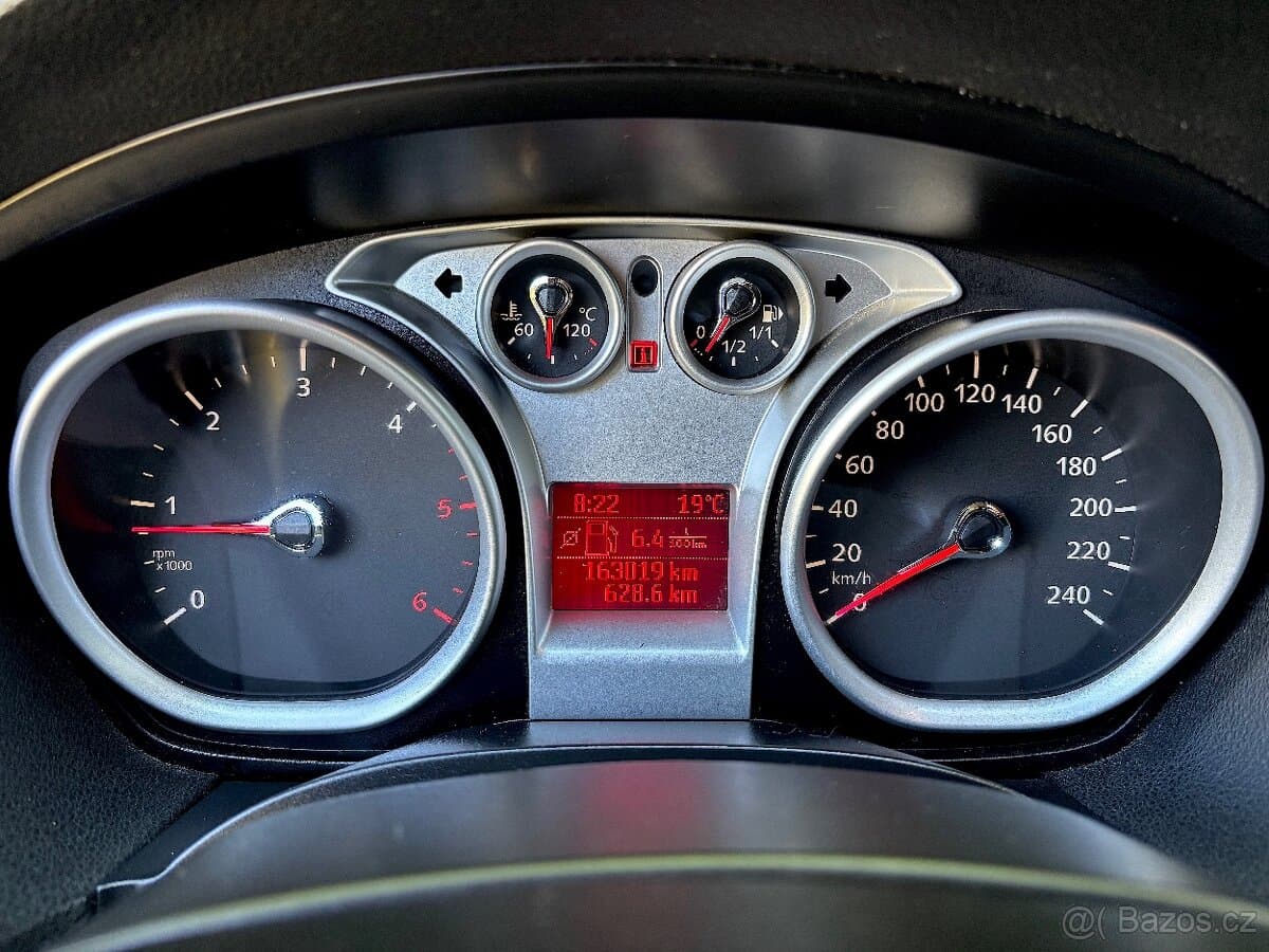 2010 Ford KUGA - 9