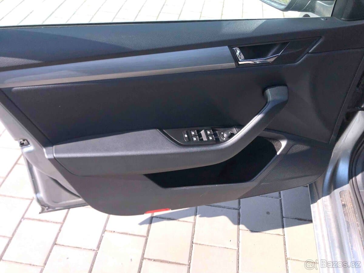2016 Škoda SUPERB - 9