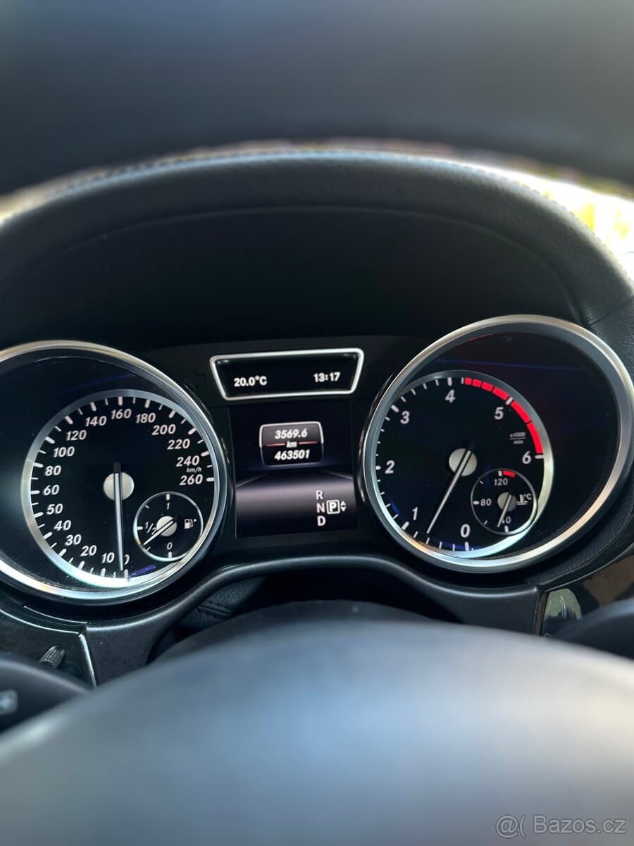 2015 Mercedes-Benz GL - 9