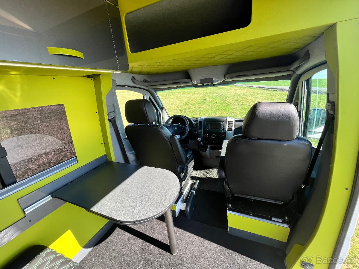 Mercedes-Benz SPRINTER - 9