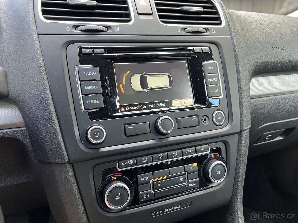 2012 Volkswagen GOLF - 9