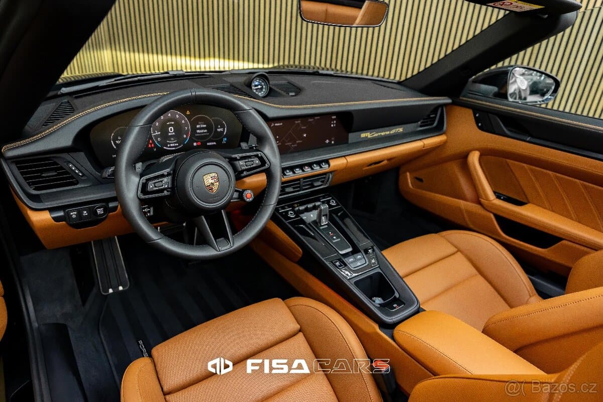 2025 Porsche 911 - 9