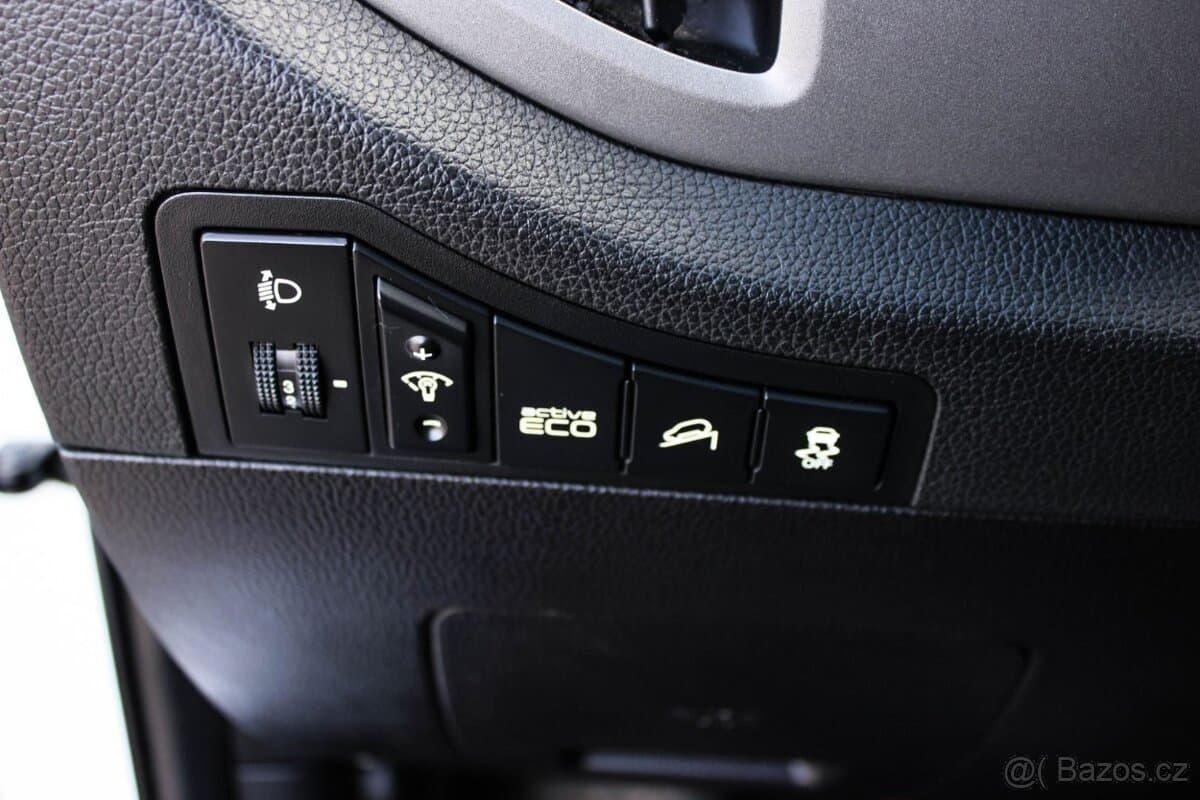 2016 Kia SPORTAGE - 9