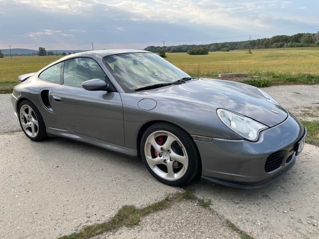 2001 Porsche 911 - 9