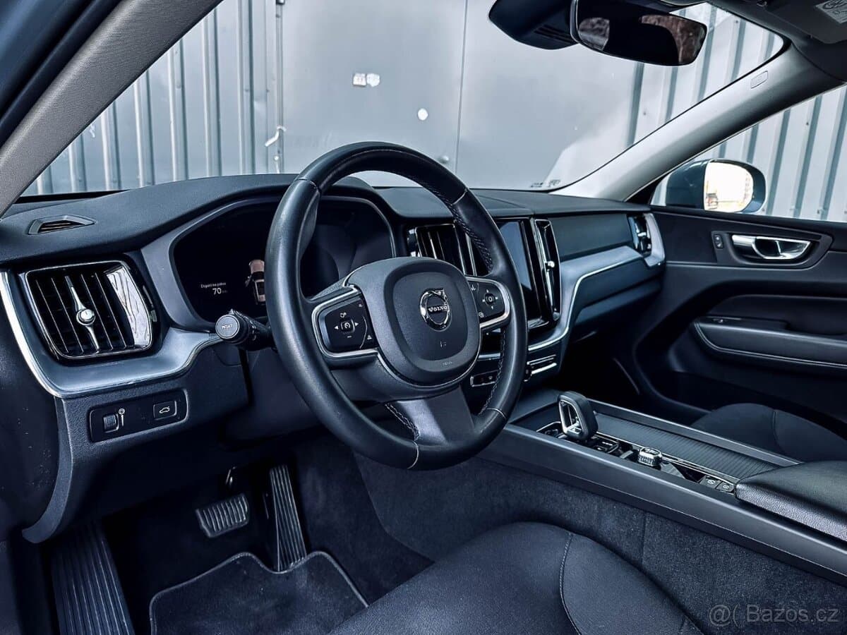 2022 Volvo XC60 - 9