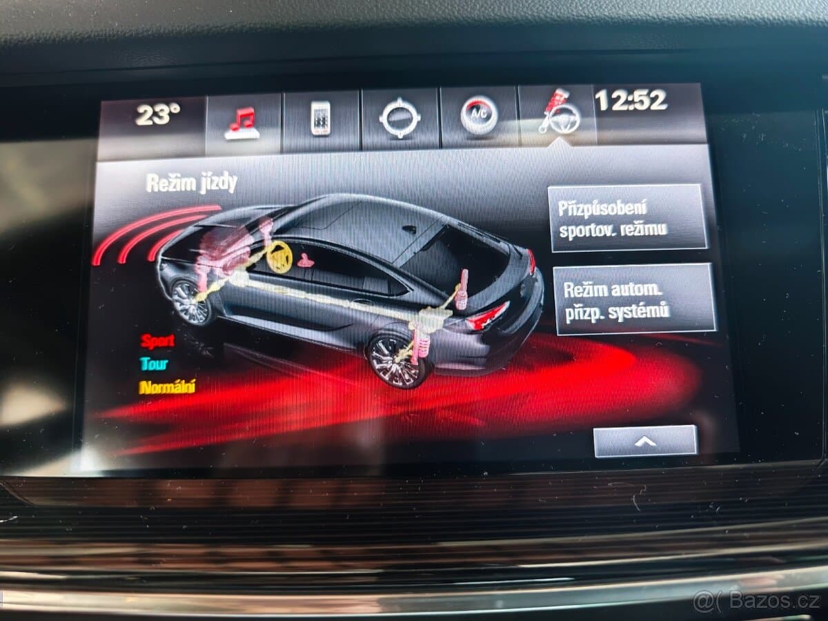 2018 Opel INSIGNIA - 9