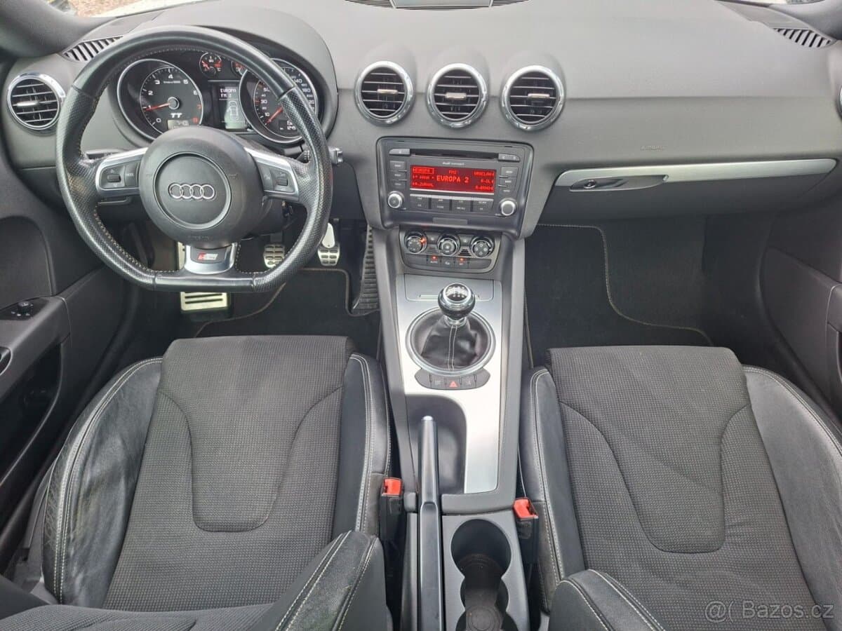 2009 Audi TT - 9